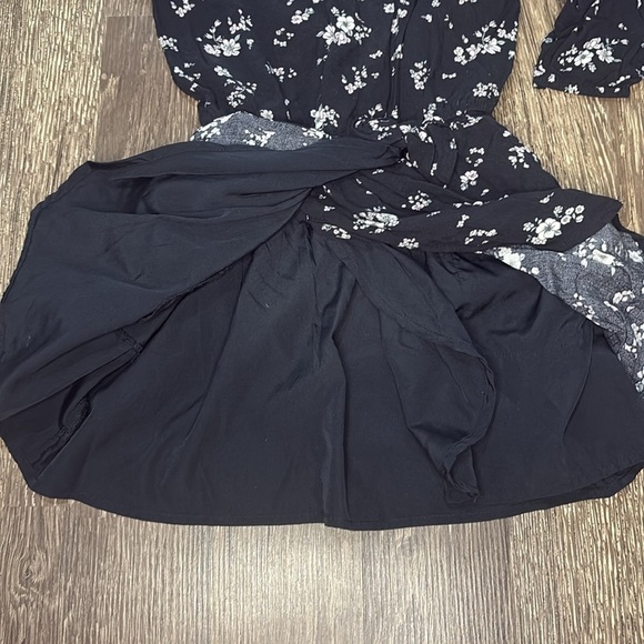 Abercrombie Kids wrap floral dress in black and white color size 7/8 - Picture 4 of 5
